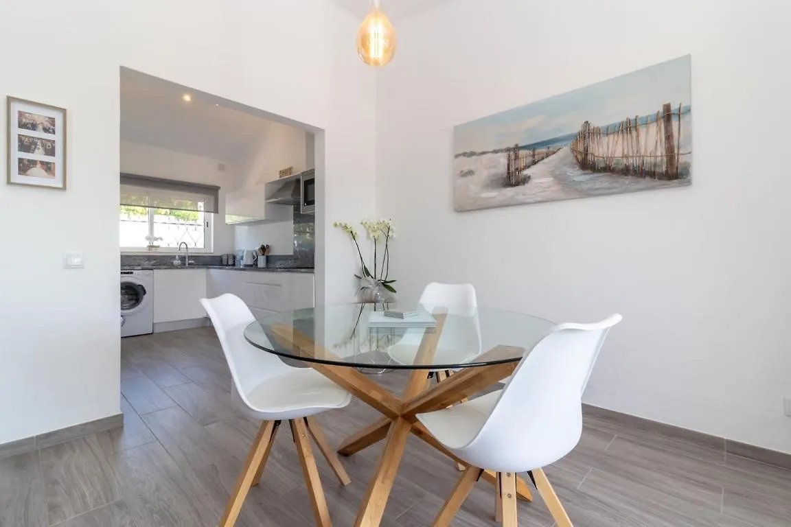 Casa Ferrolho Walk To Beach And Carvoeiro Centre Holiday home